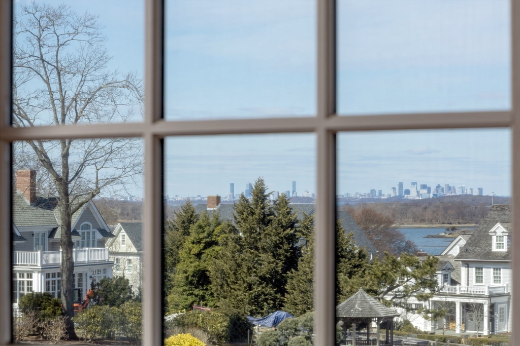 4 Bay View Ave