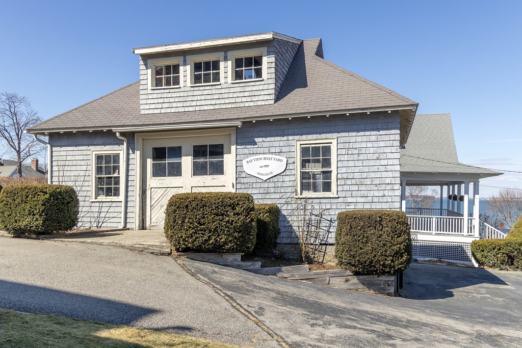 4 Bay View Ave