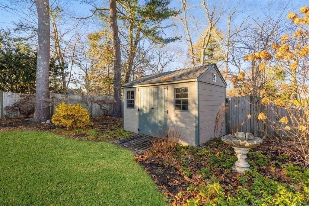 12 Hoover Road