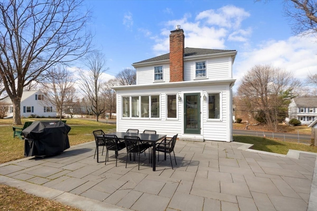 67 Governor Long Rd