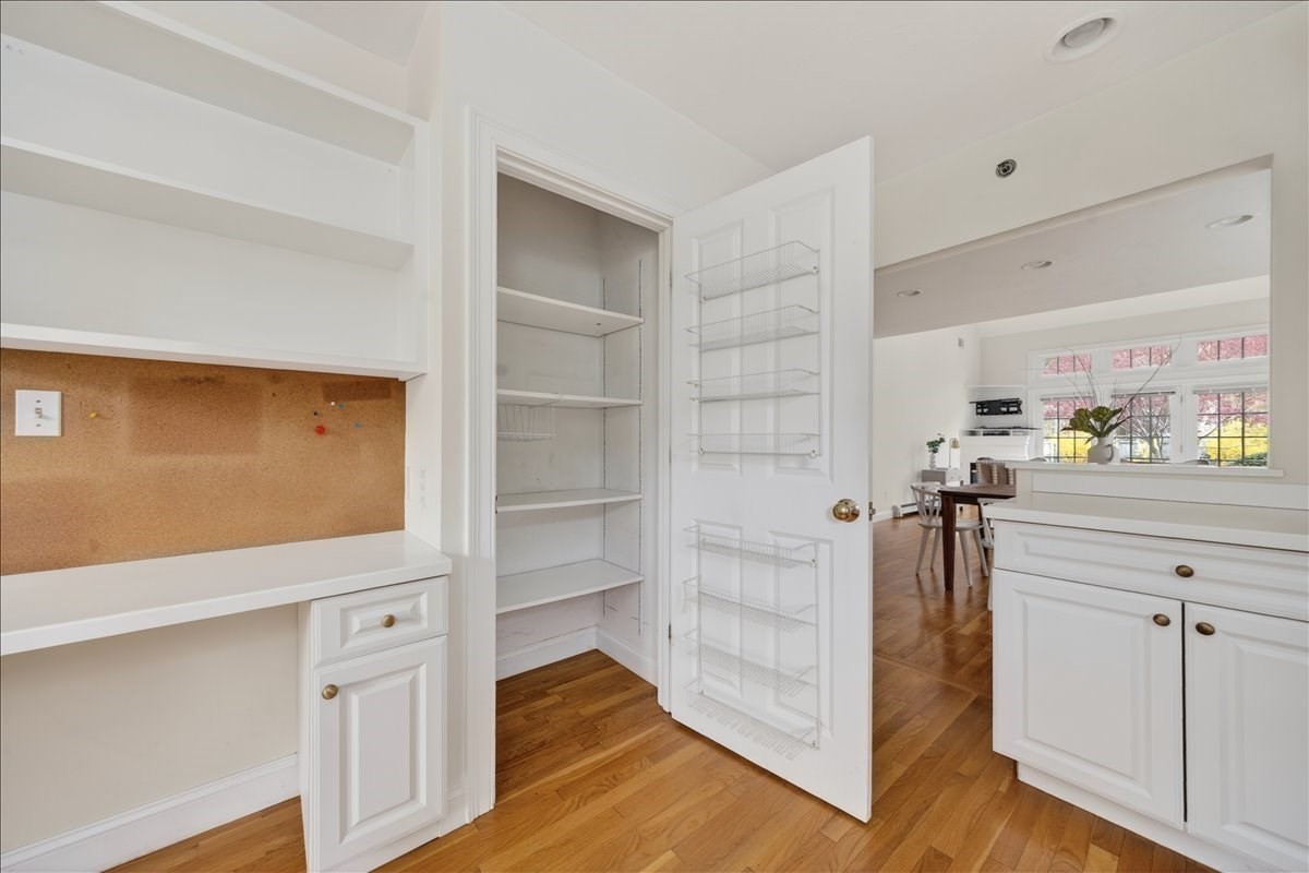14 Whiting Lane # 14