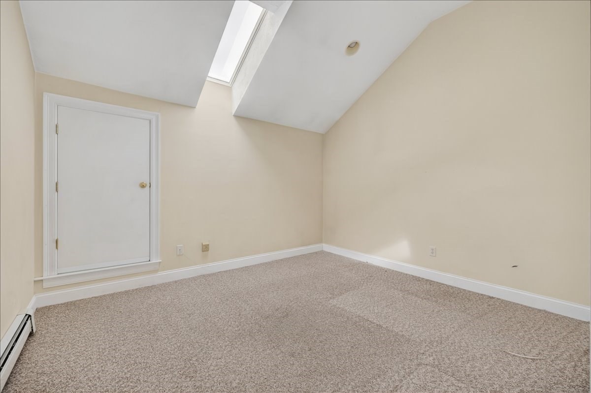 14 Whiting Lane # 14