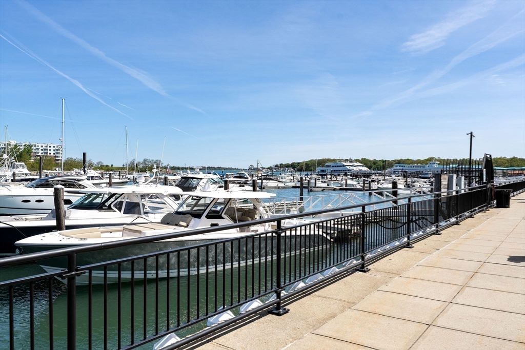 10 Shipyard Dr # 511