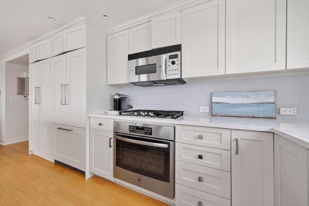 9 Beach Road
