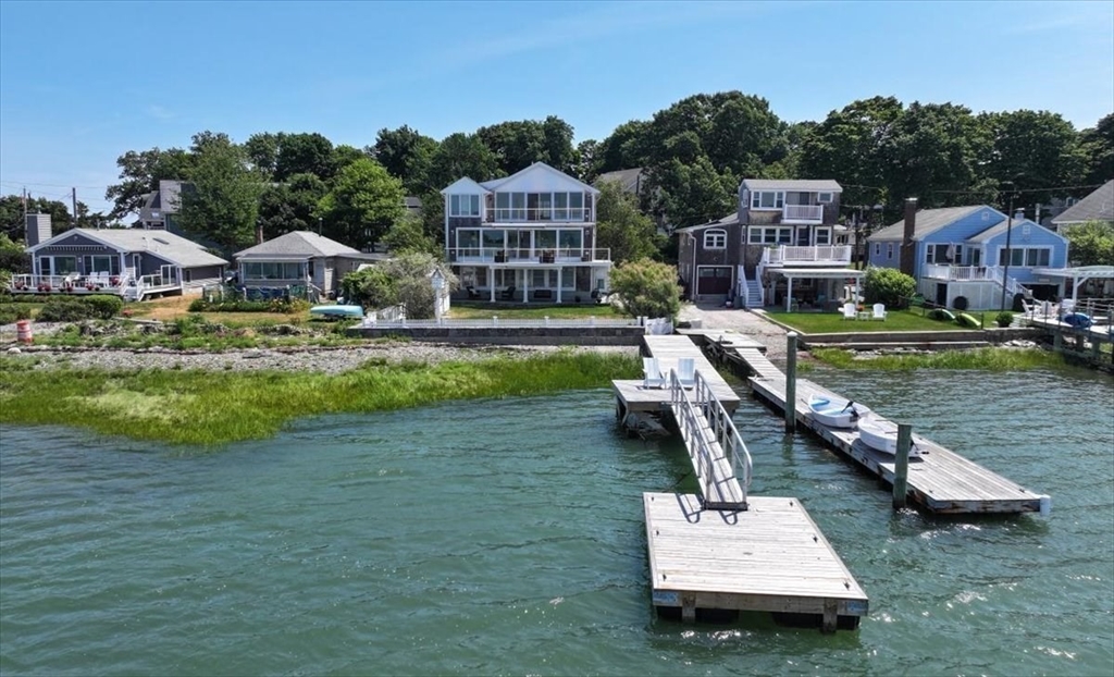 9 Beach Road