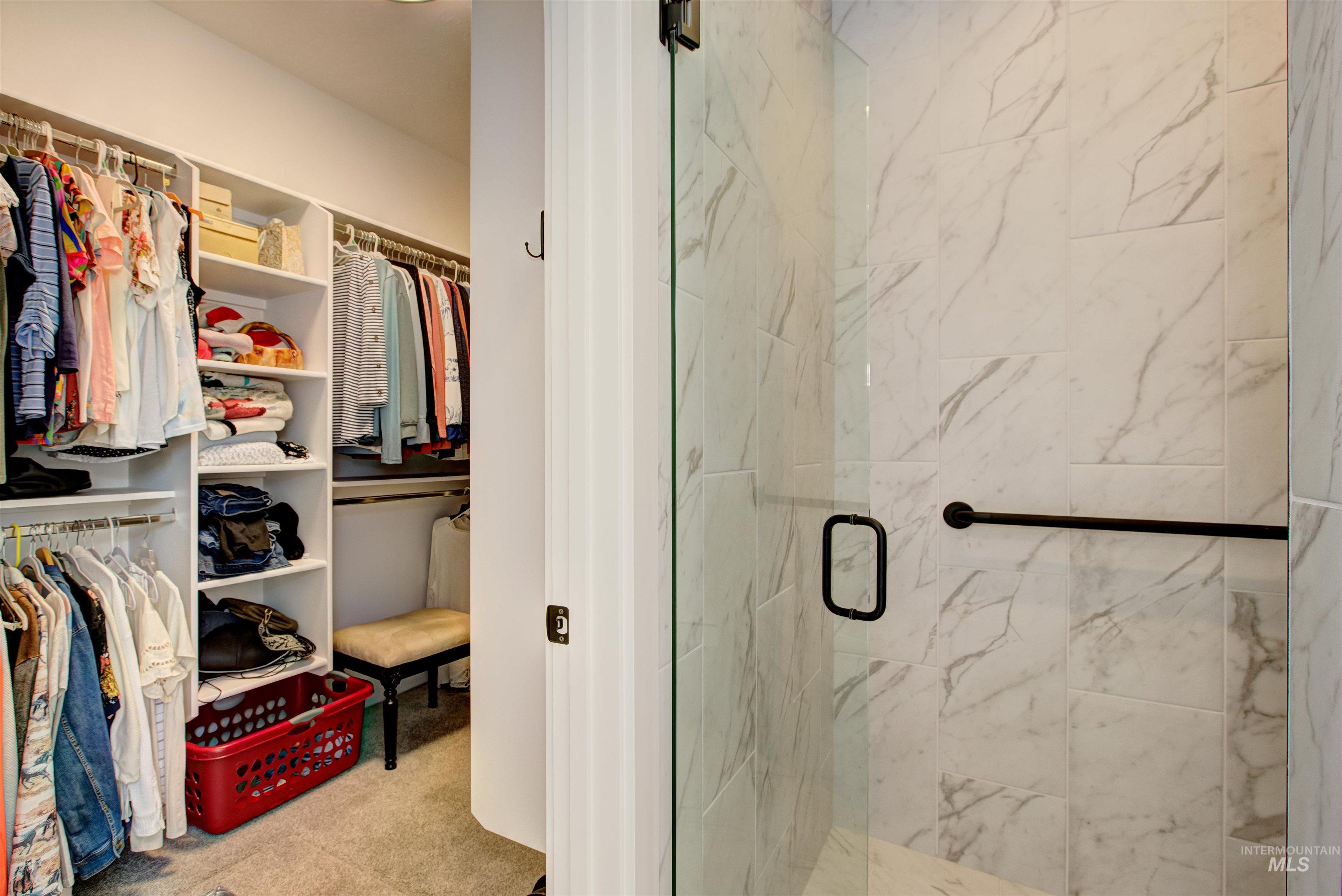1424 E Azan Ct