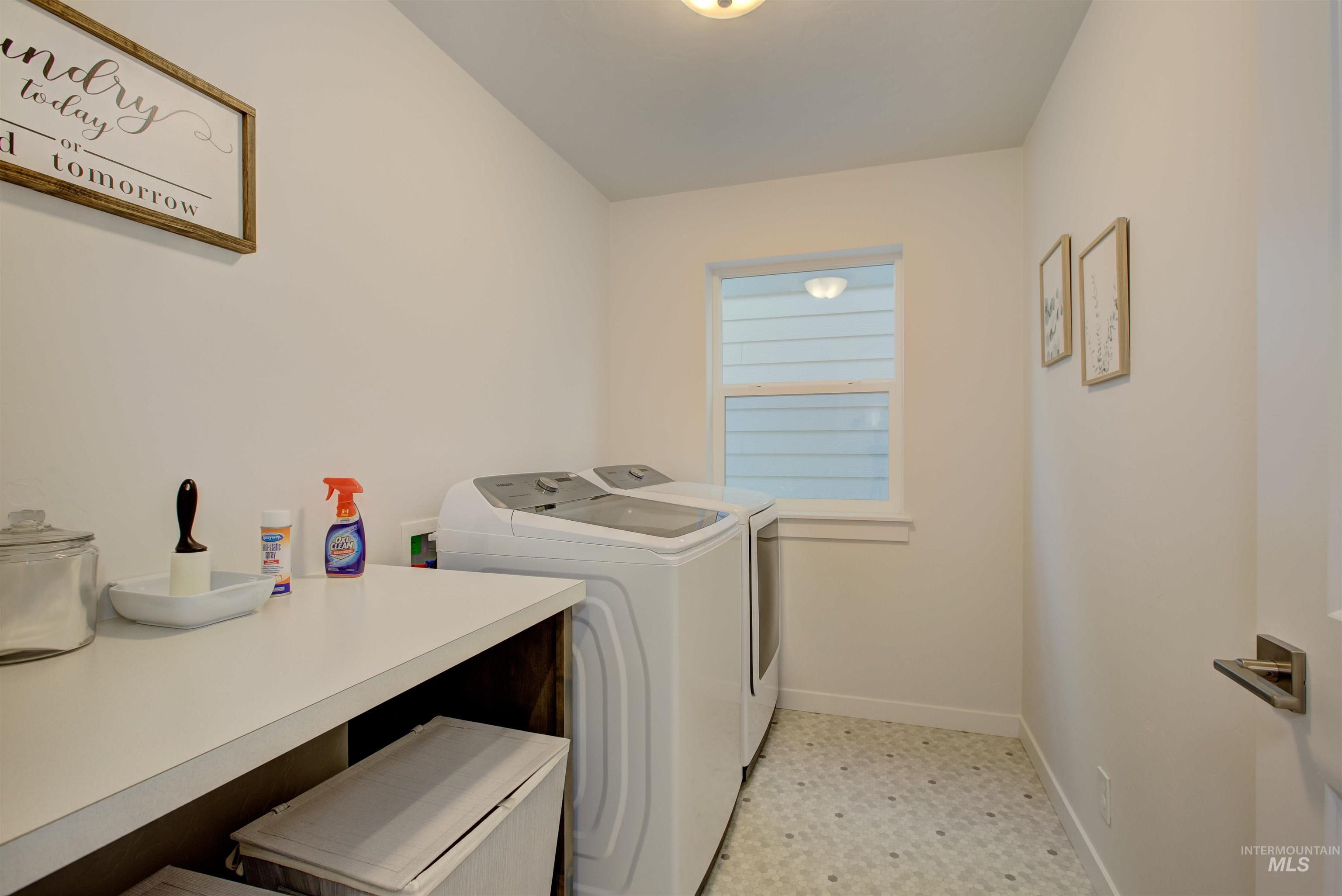 11082 W Hydrangea St.