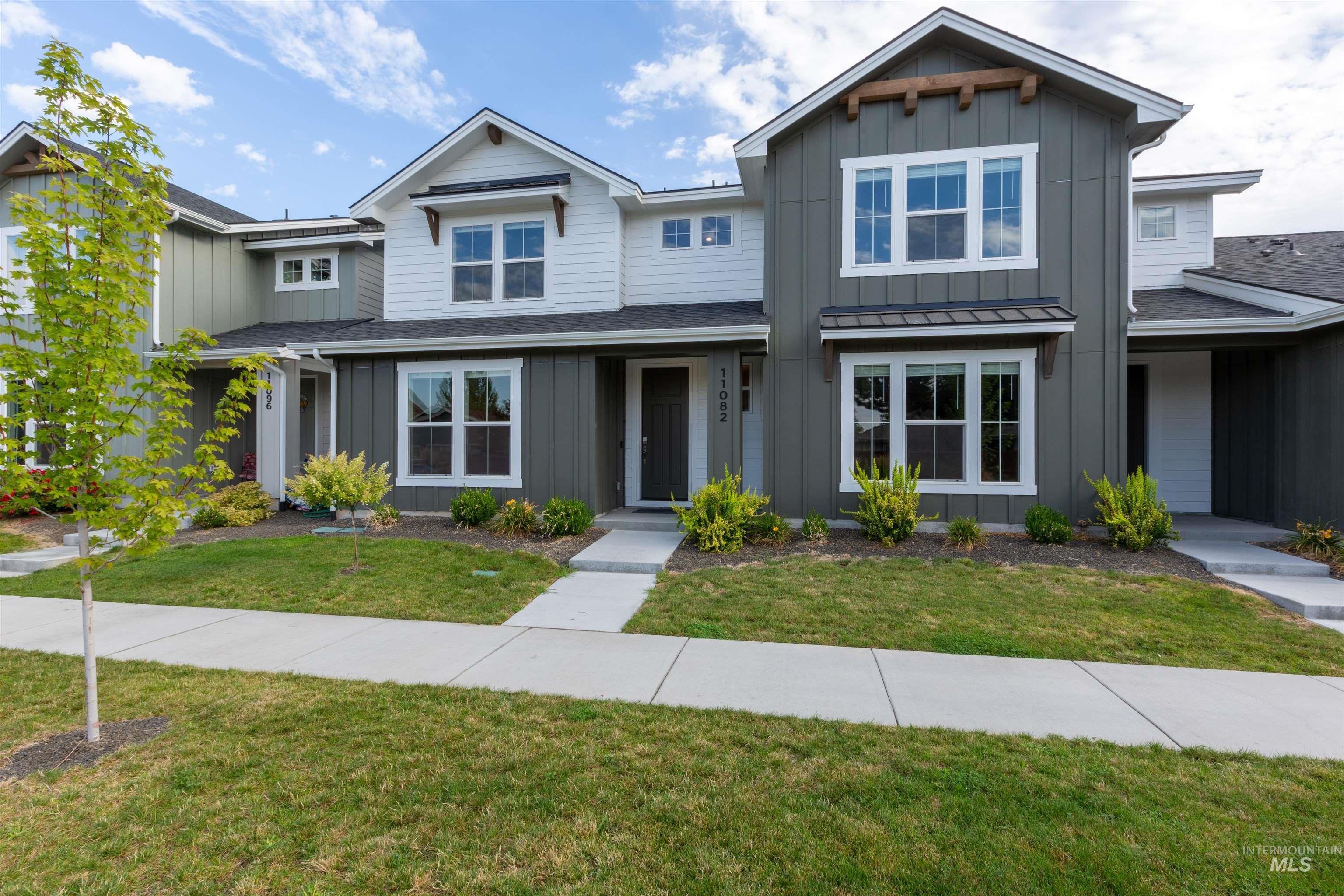 11082 W Hydrangea St.