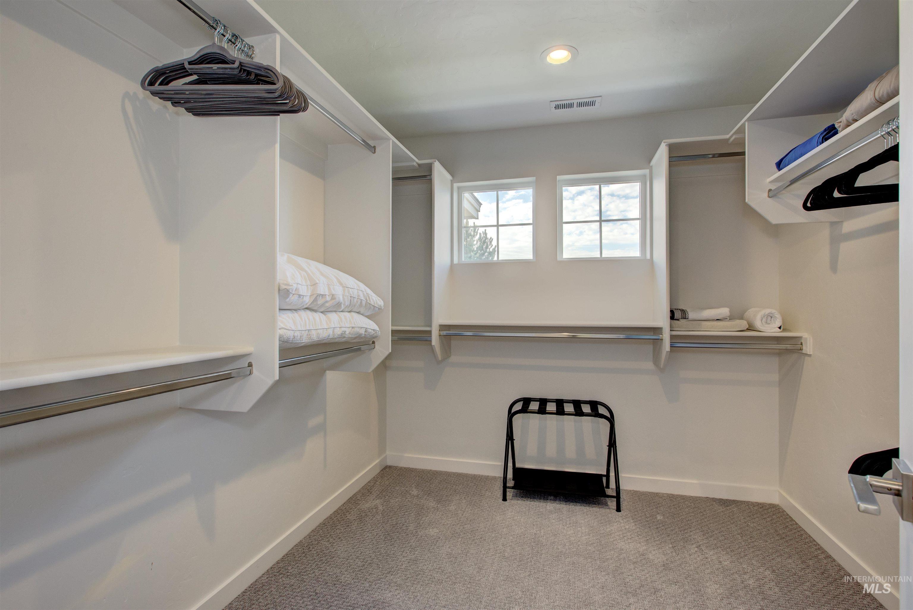 11082 W Hydrangea St.
