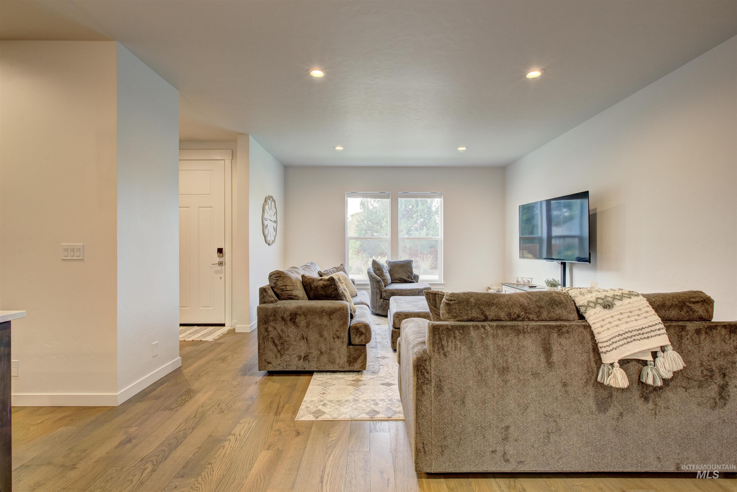 11082 W Hydrangea St.