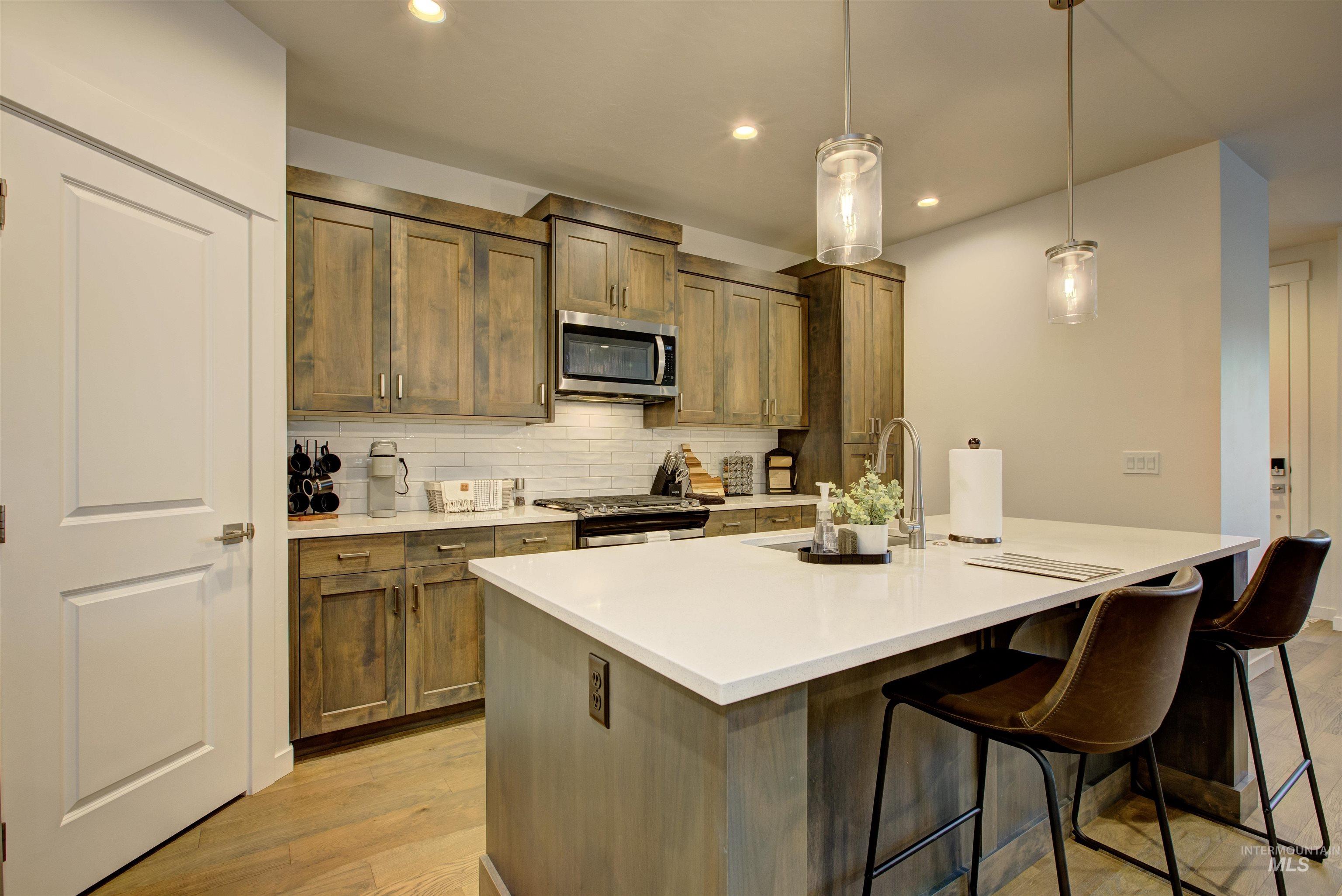 11082 W Hydrangea St.