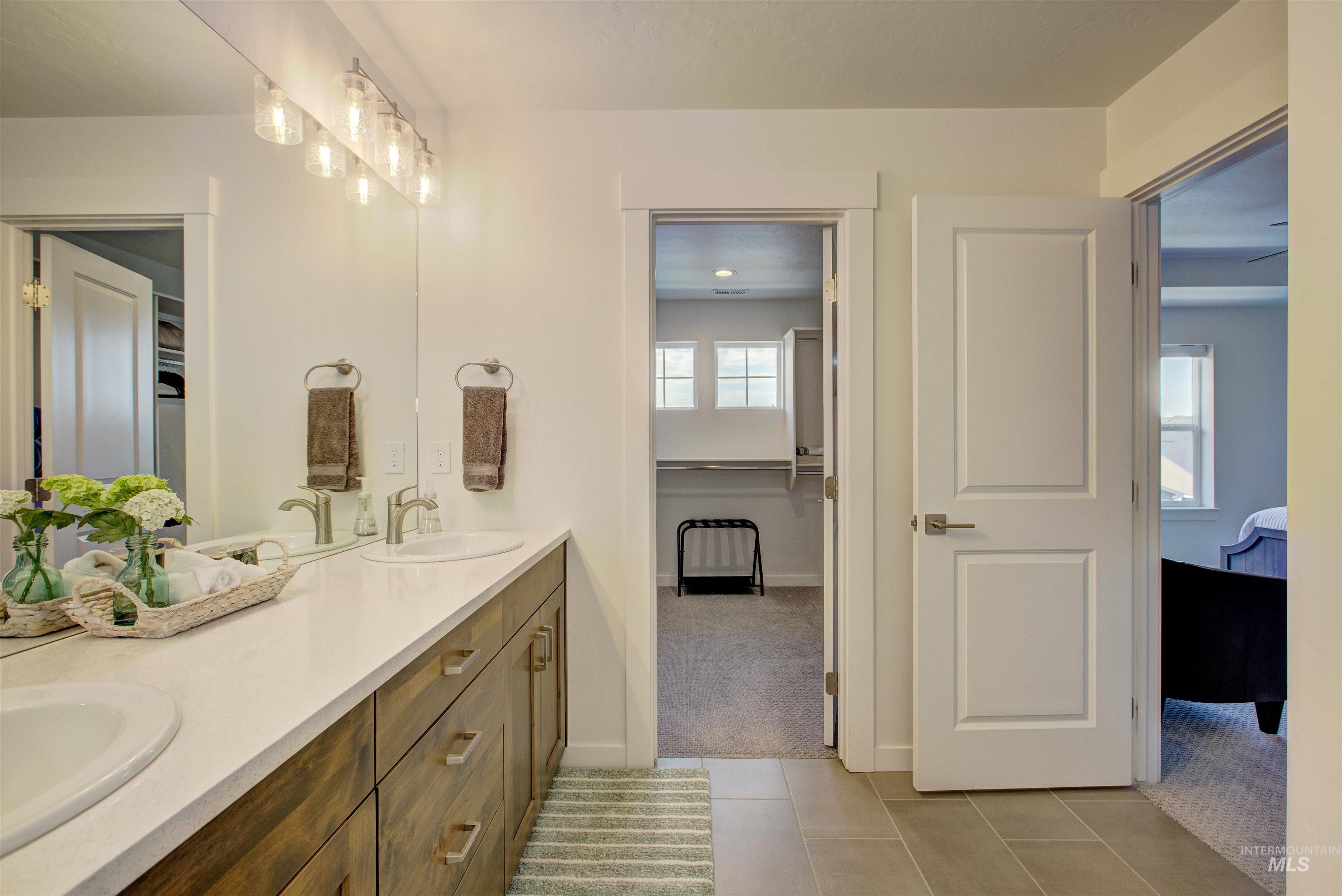 11082 W Hydrangea St.