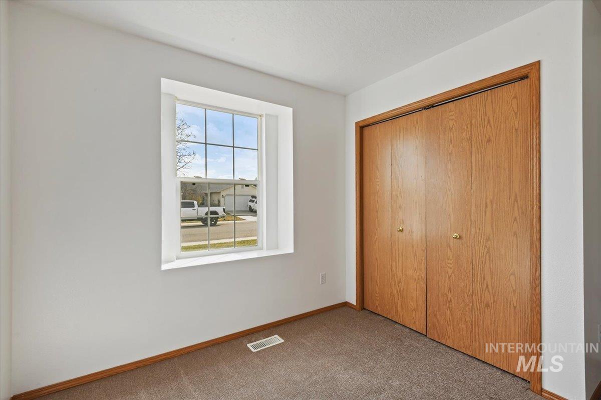 129 N Summer Breeze St.
