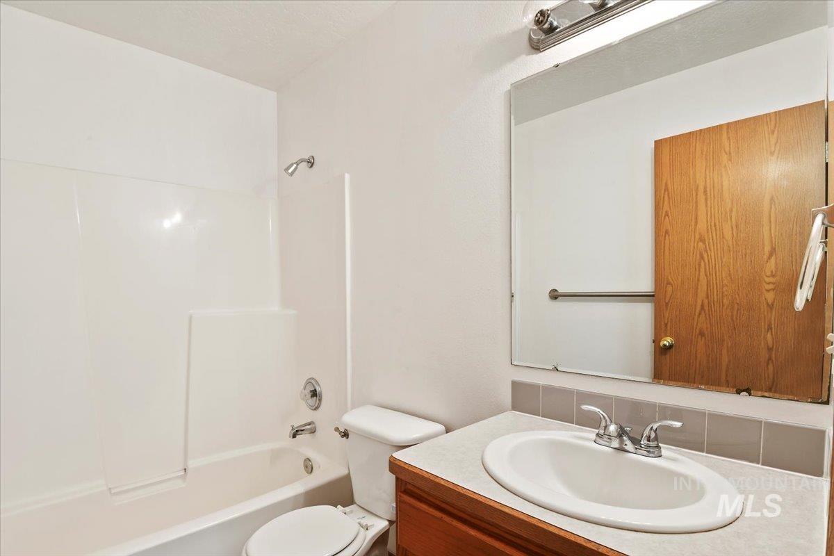 129 N Summer Breeze St.