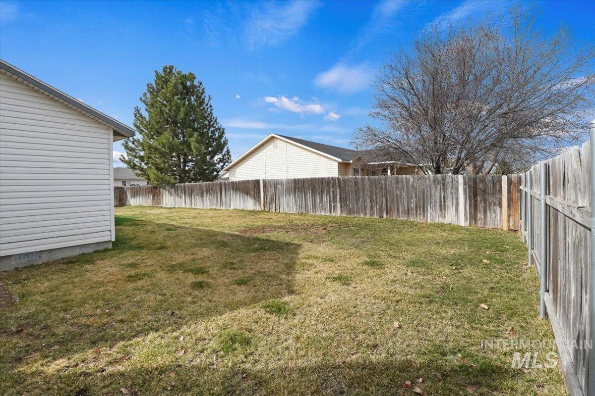 129 N Summer Breeze St.