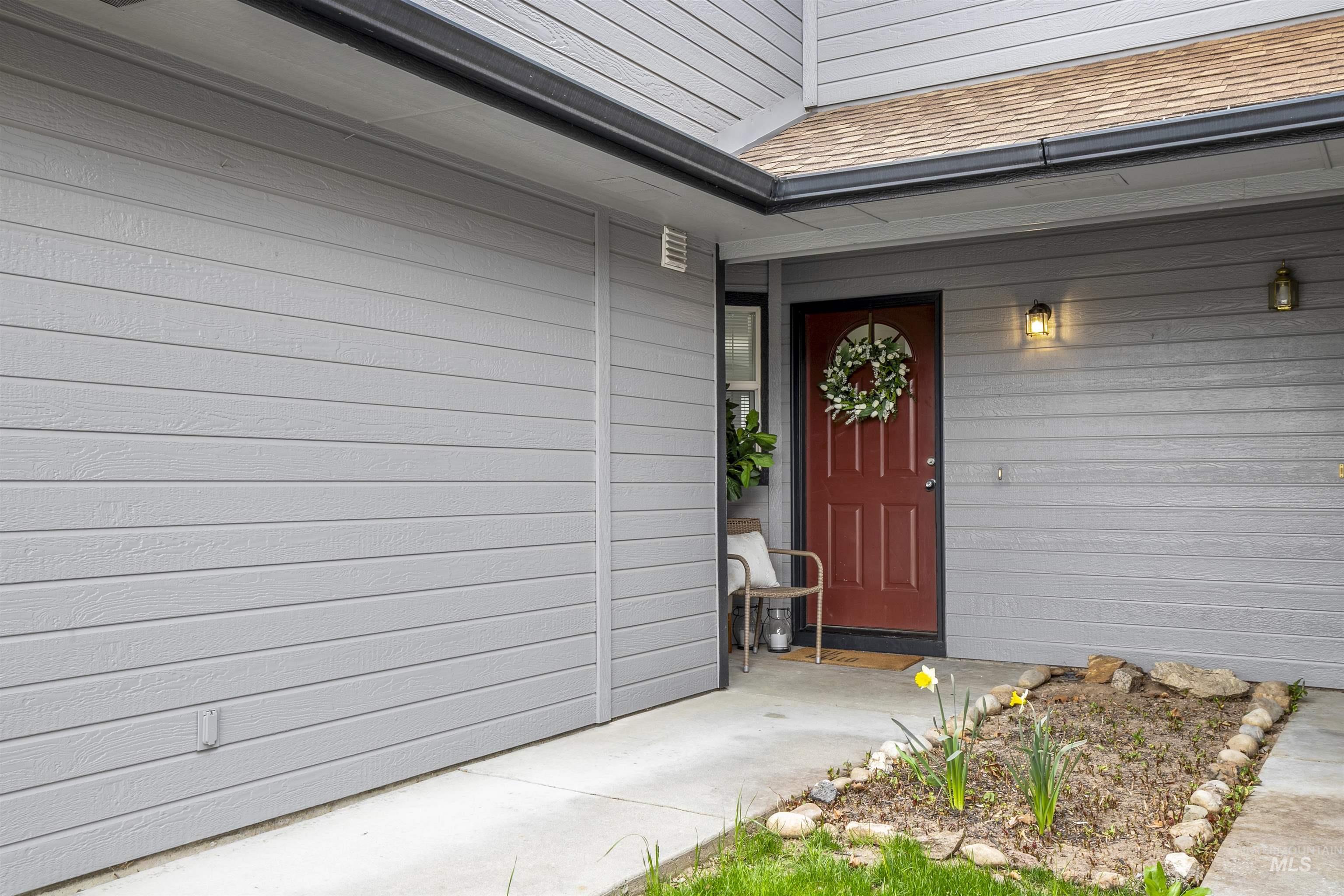 6830 W Russett