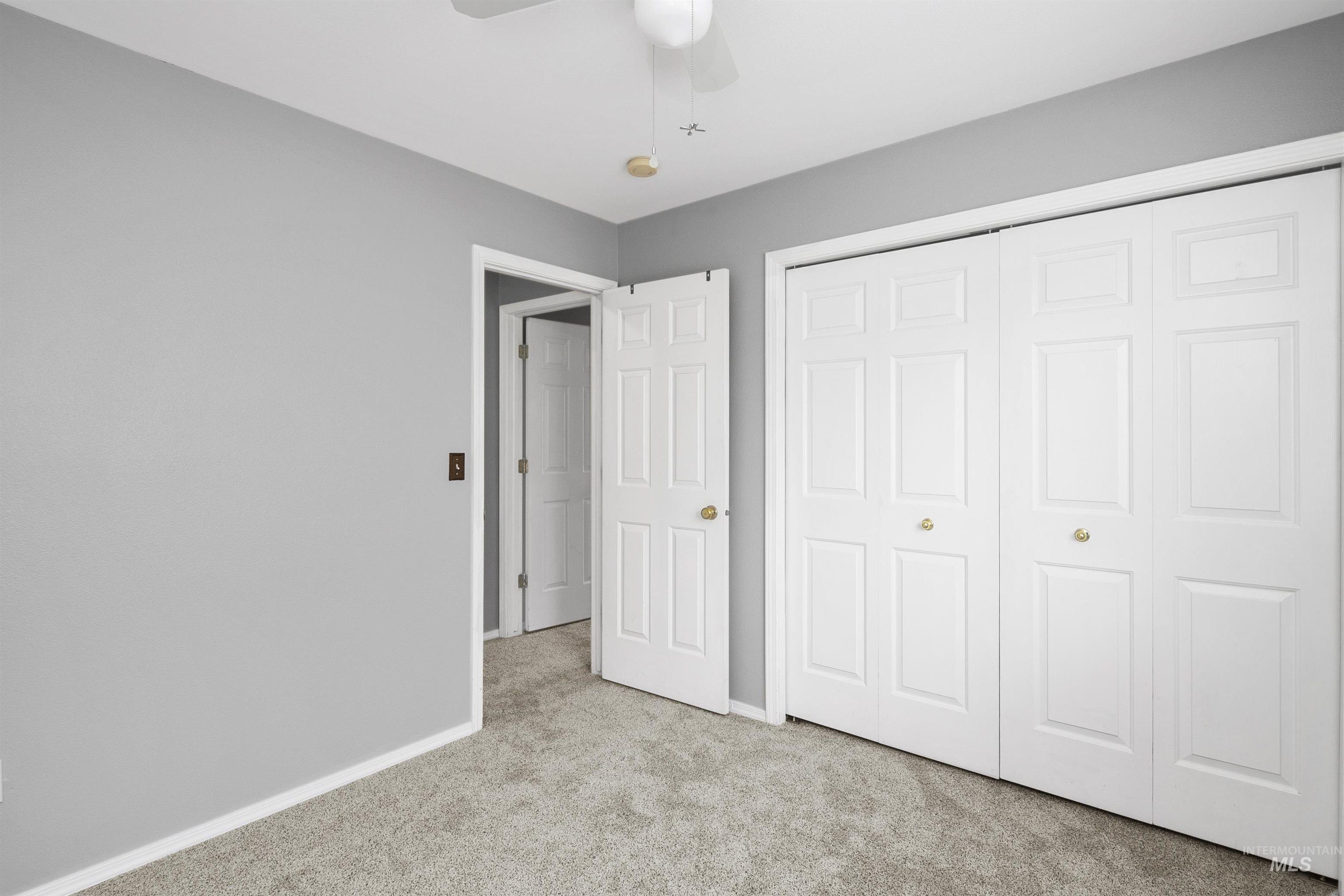 6830 W Russett