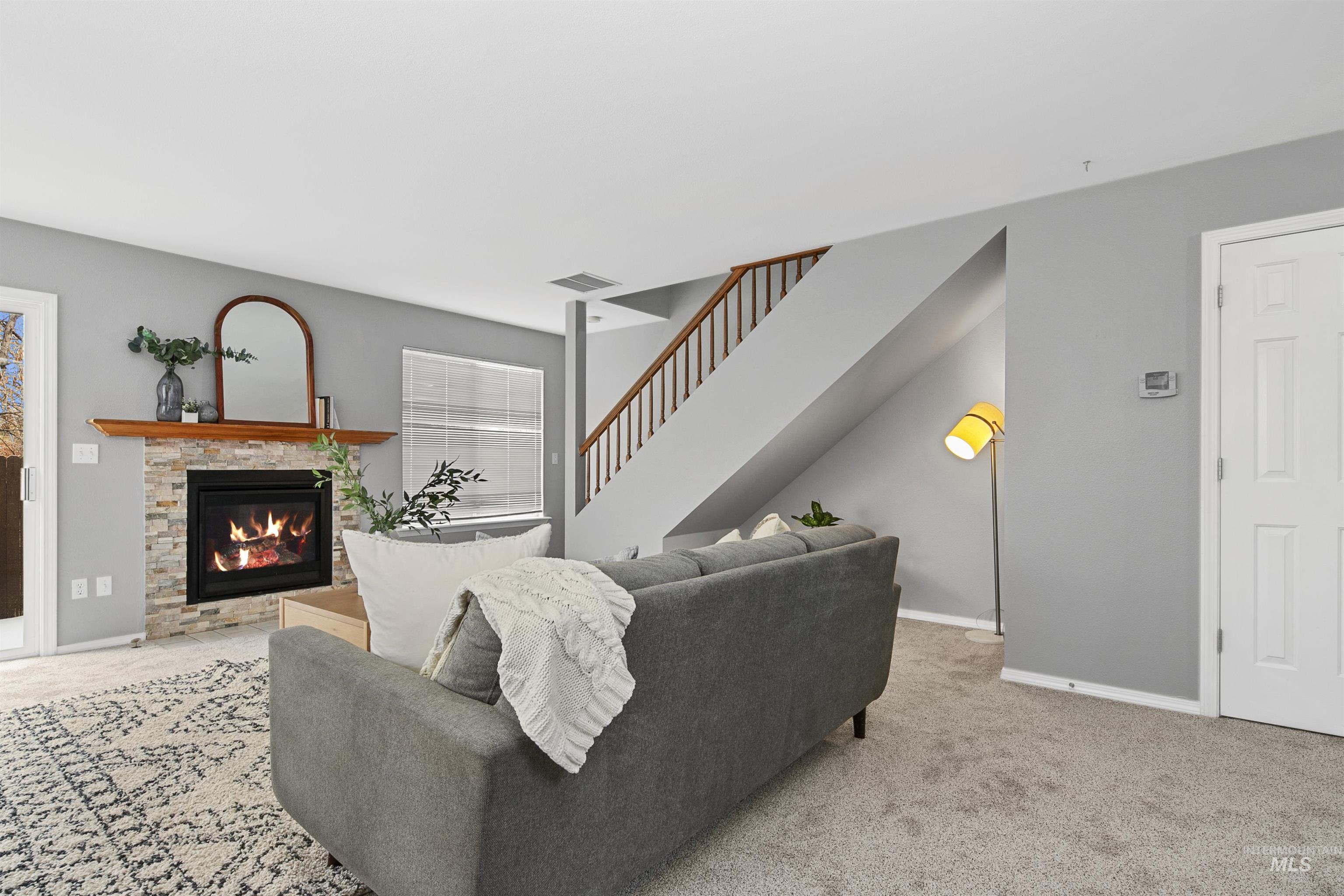 6830 W Russett