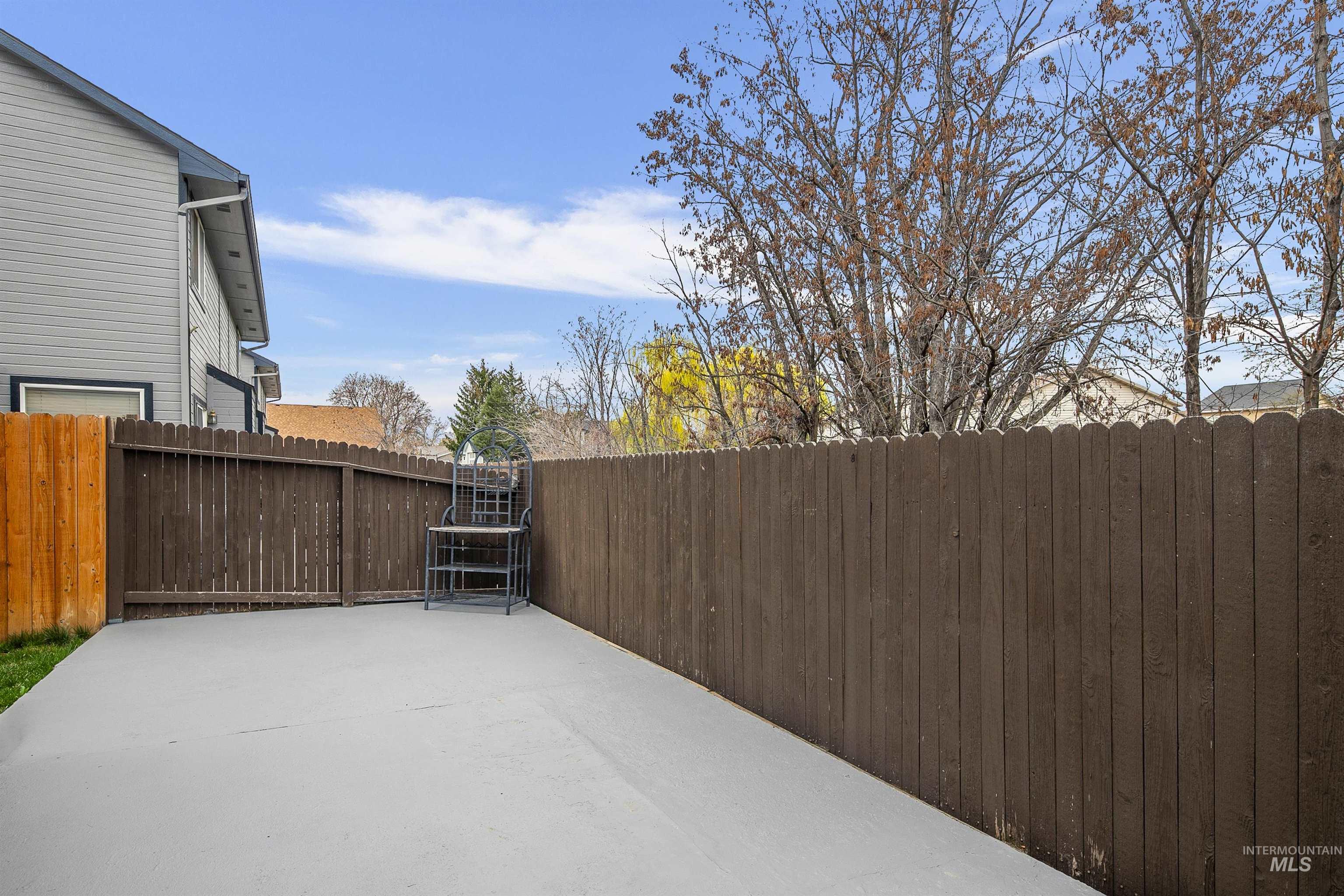 6830 W Russett