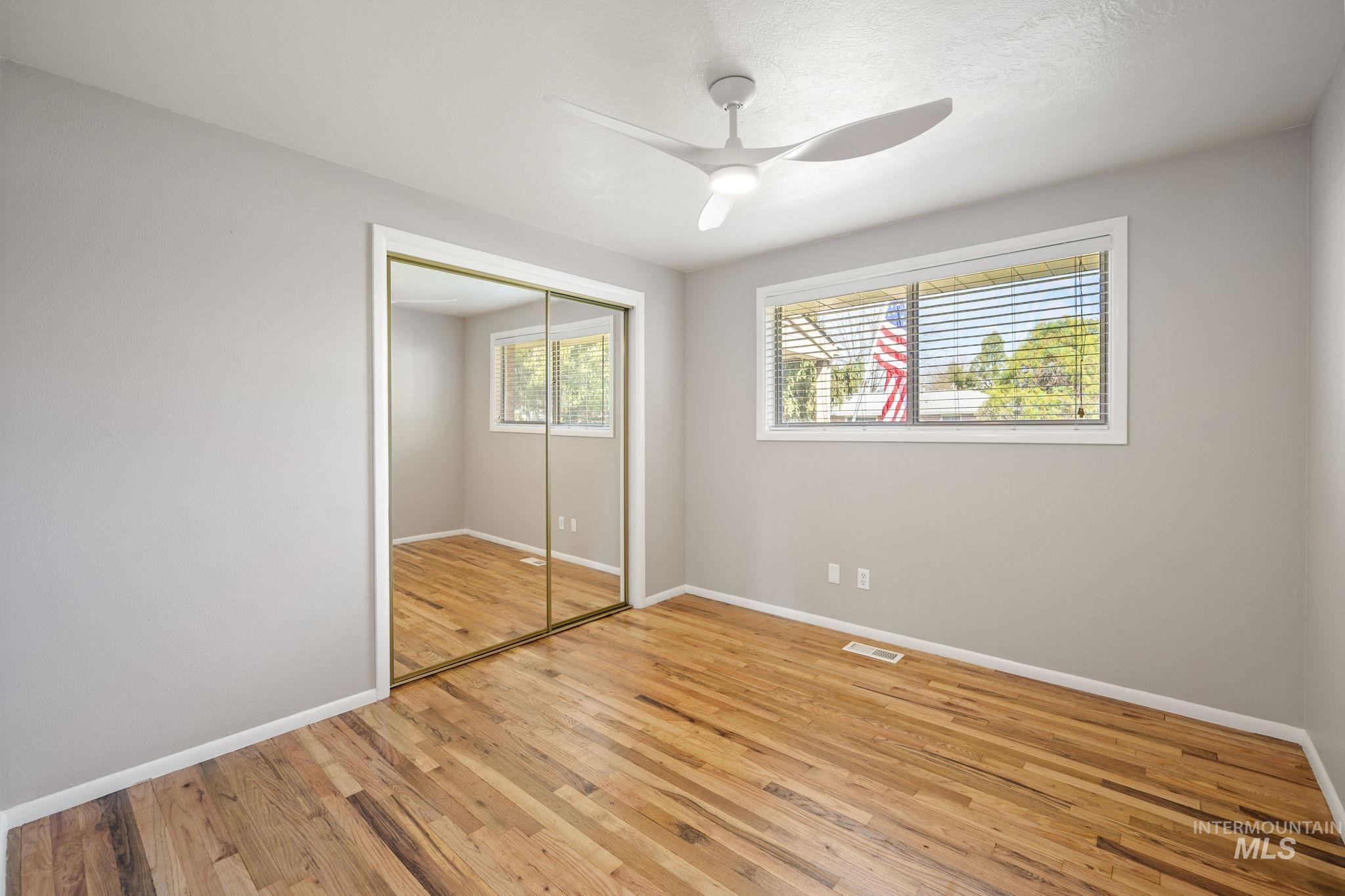 2824 N Weaver Circle