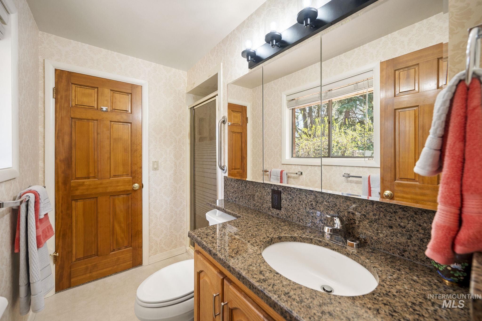 2824 N Weaver Circle