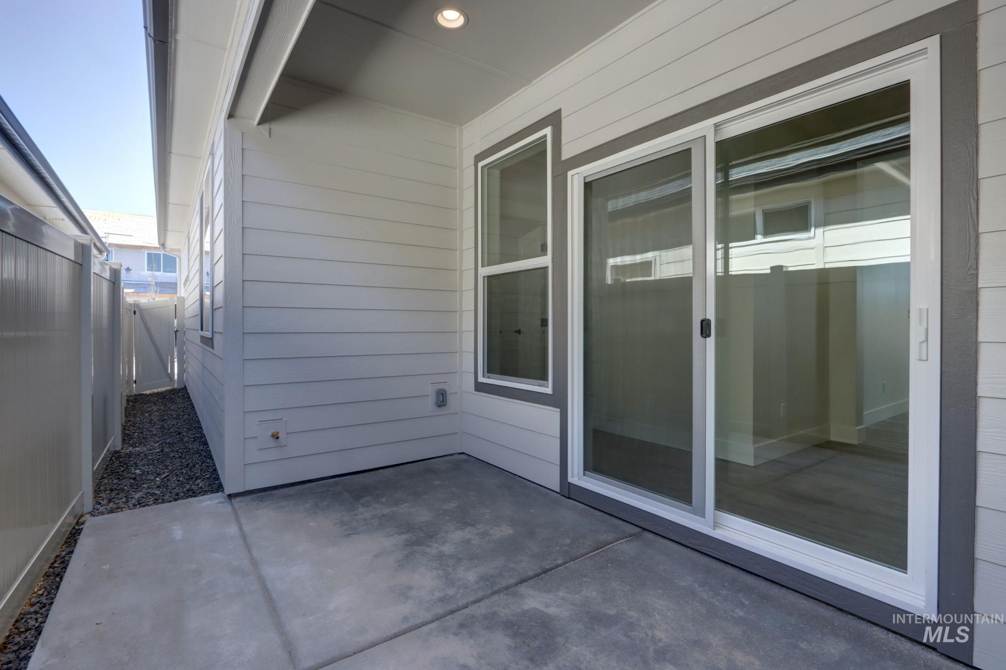 1196 N Meadowglen Ave Unit: GPS not updated use directions