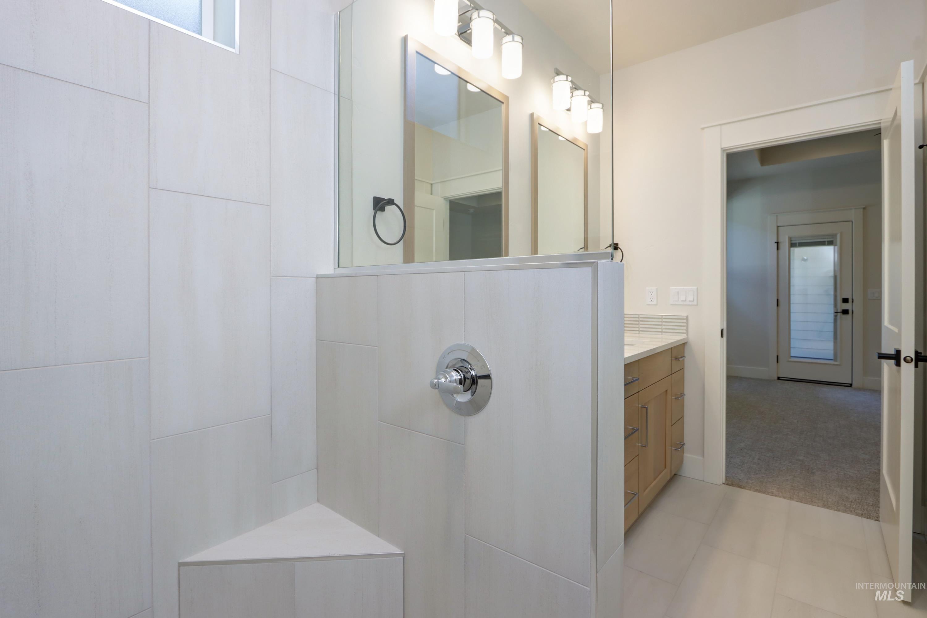 1196 N Meadowglen Ave Unit: GPS not updated use directions