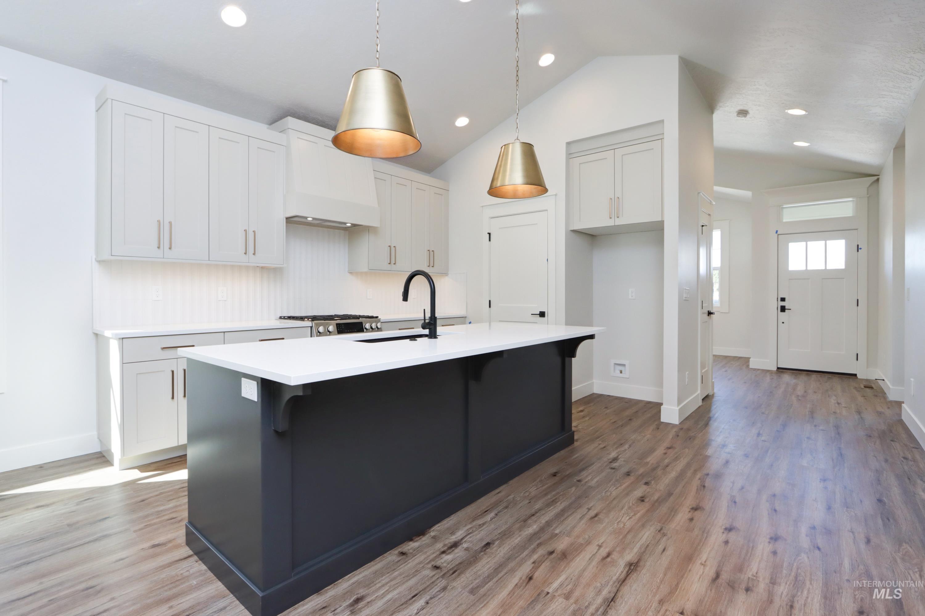 1196 N Meadowglen Ave Unit: GPS not updated use directions