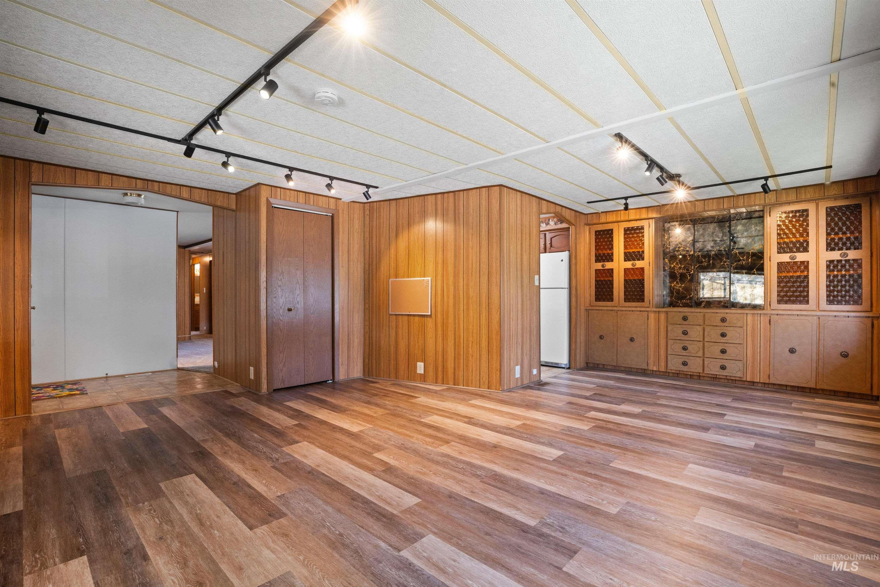 5657 Sudley Lane