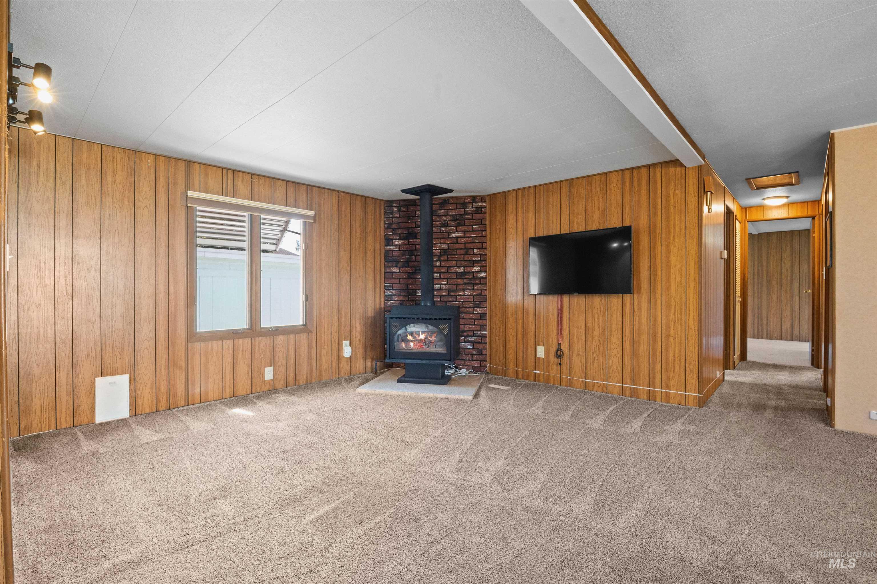 5657 Sudley Lane