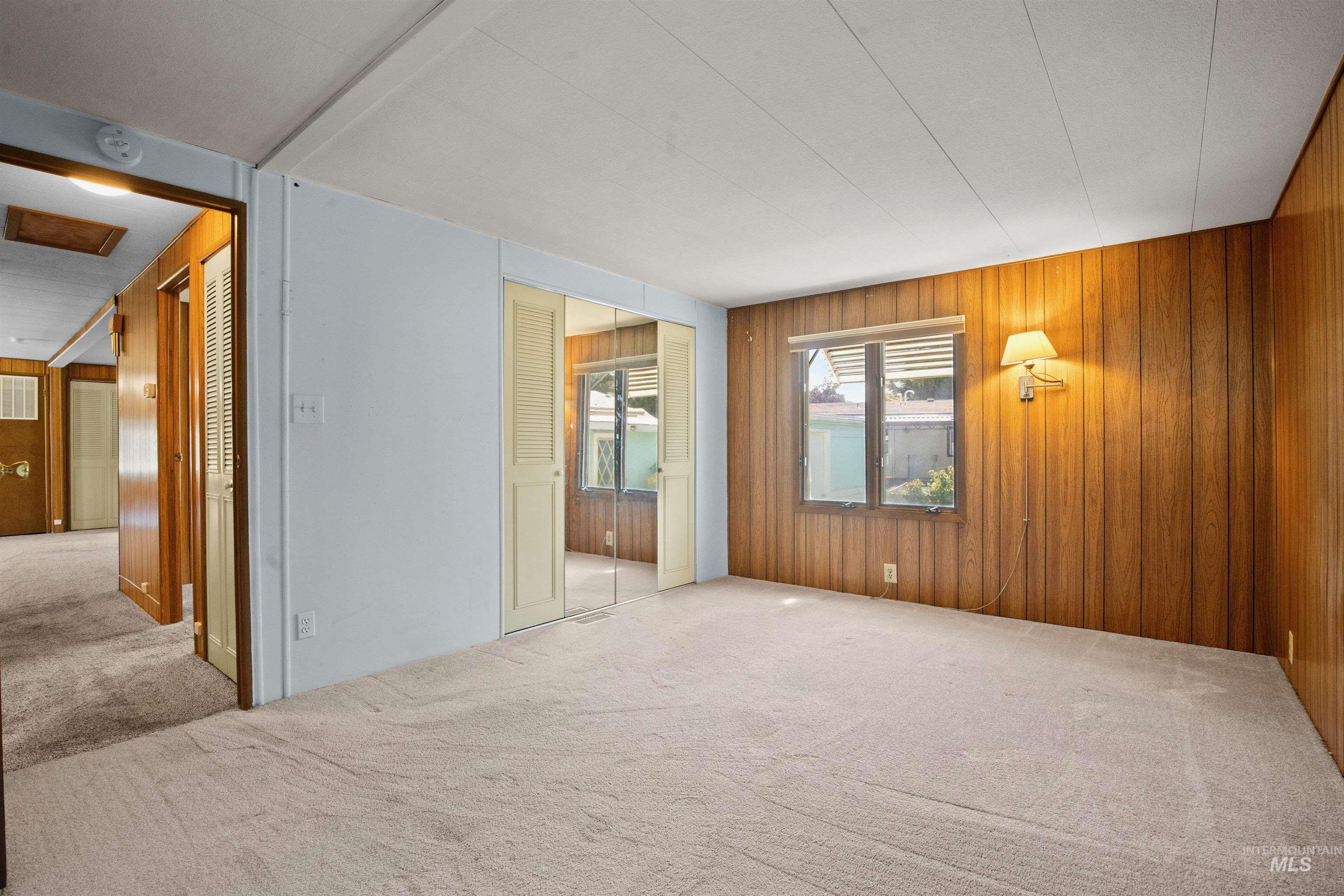 5657 Sudley Lane