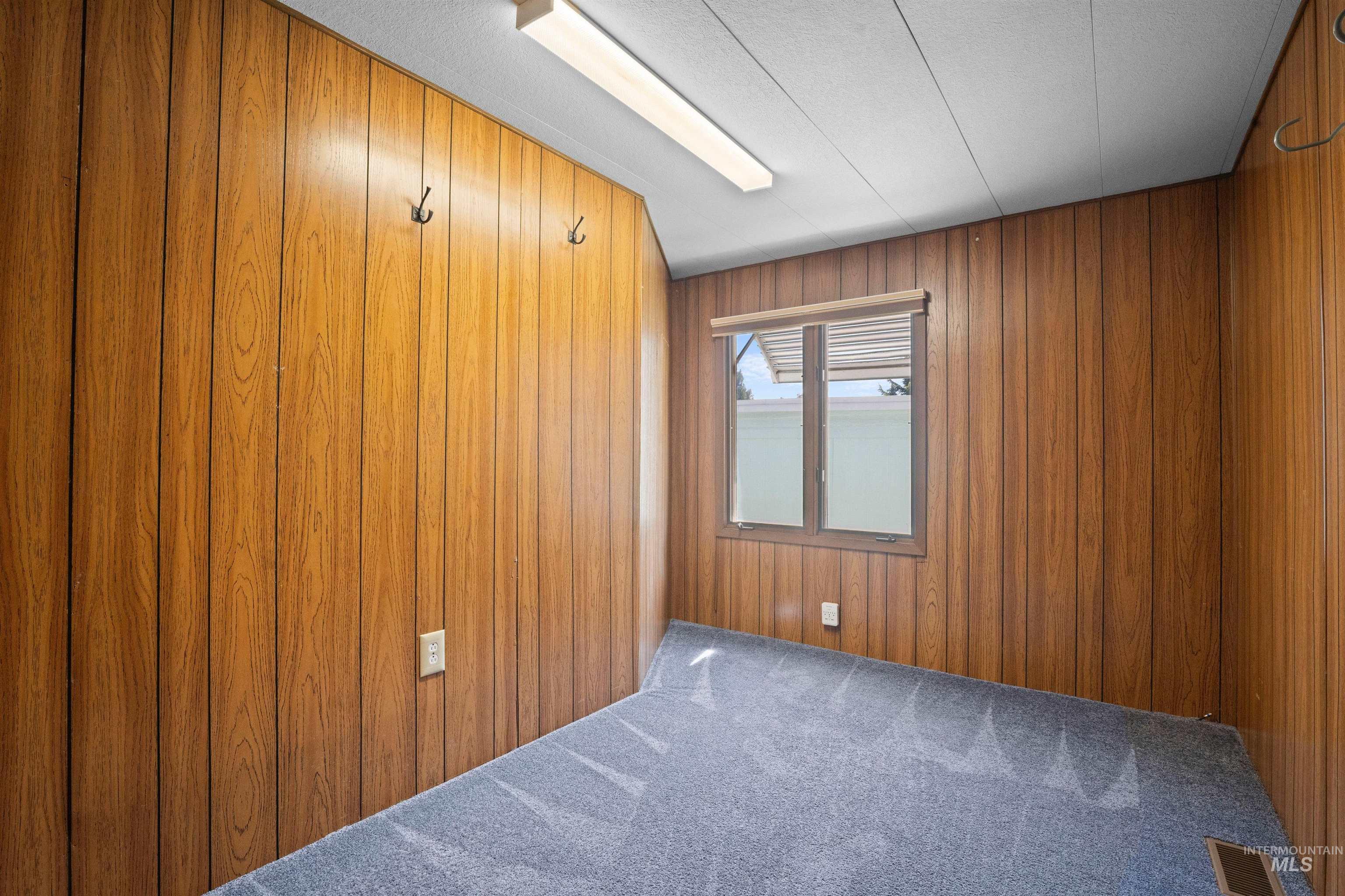 5657 Sudley Lane
