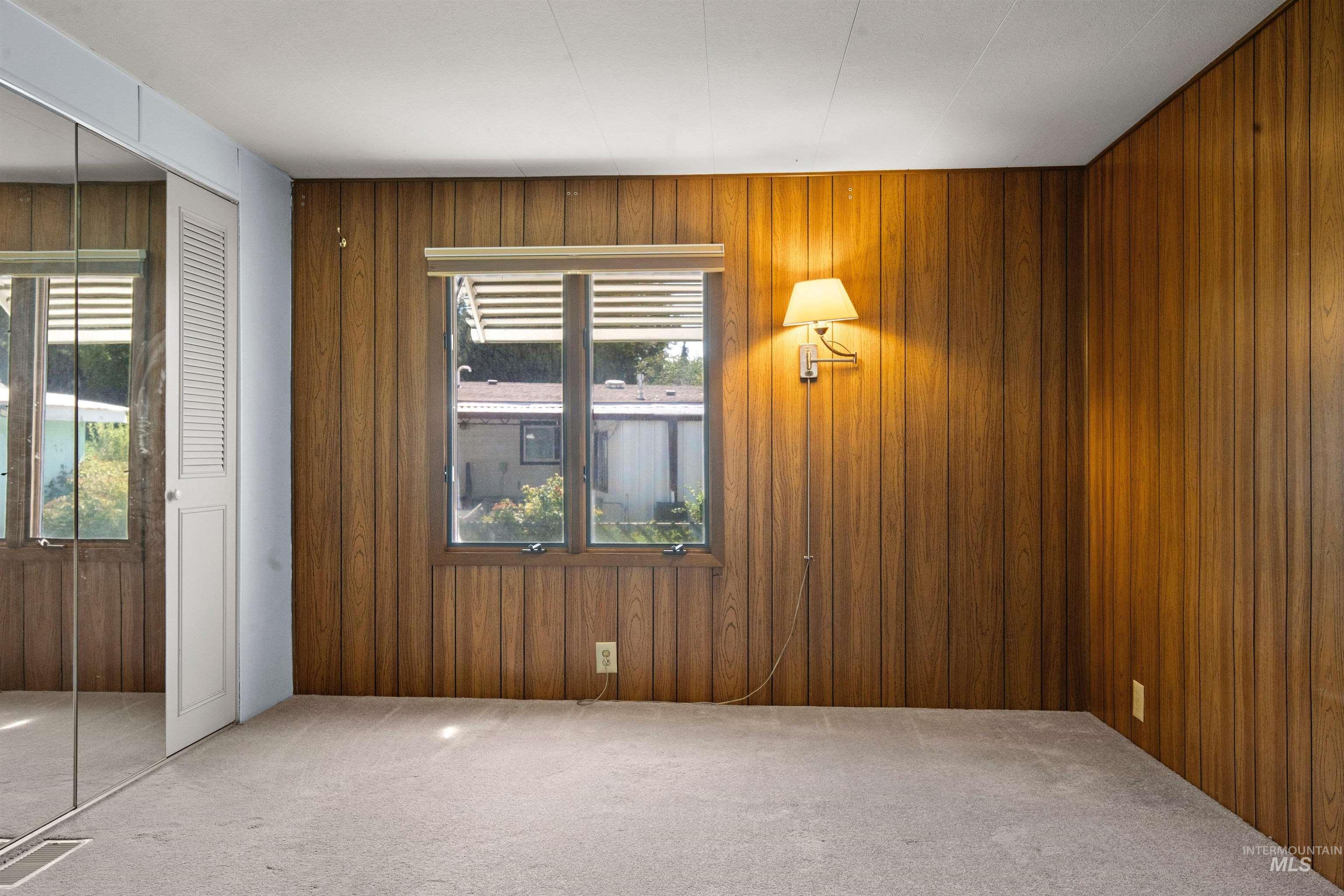 5657 Sudley Lane