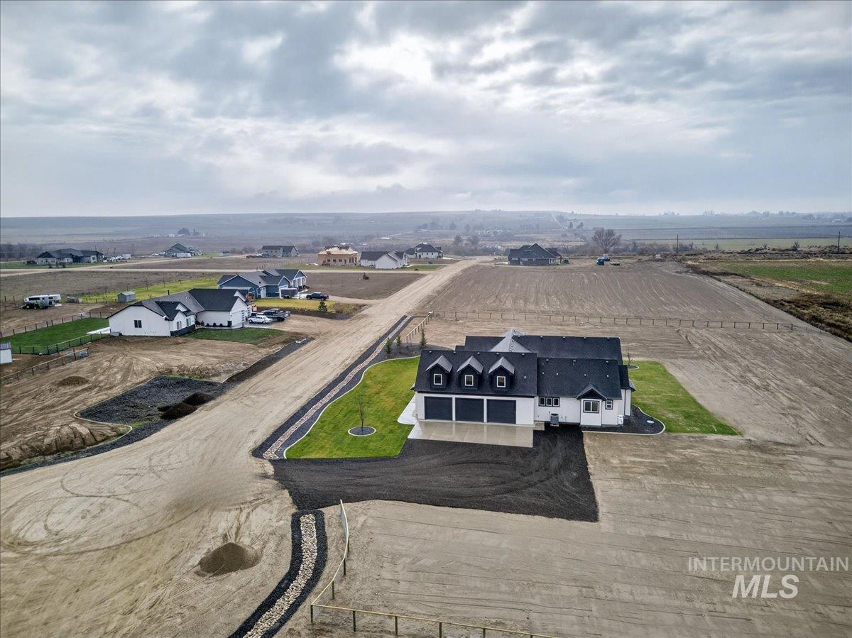 25889 Clydesdale Lane