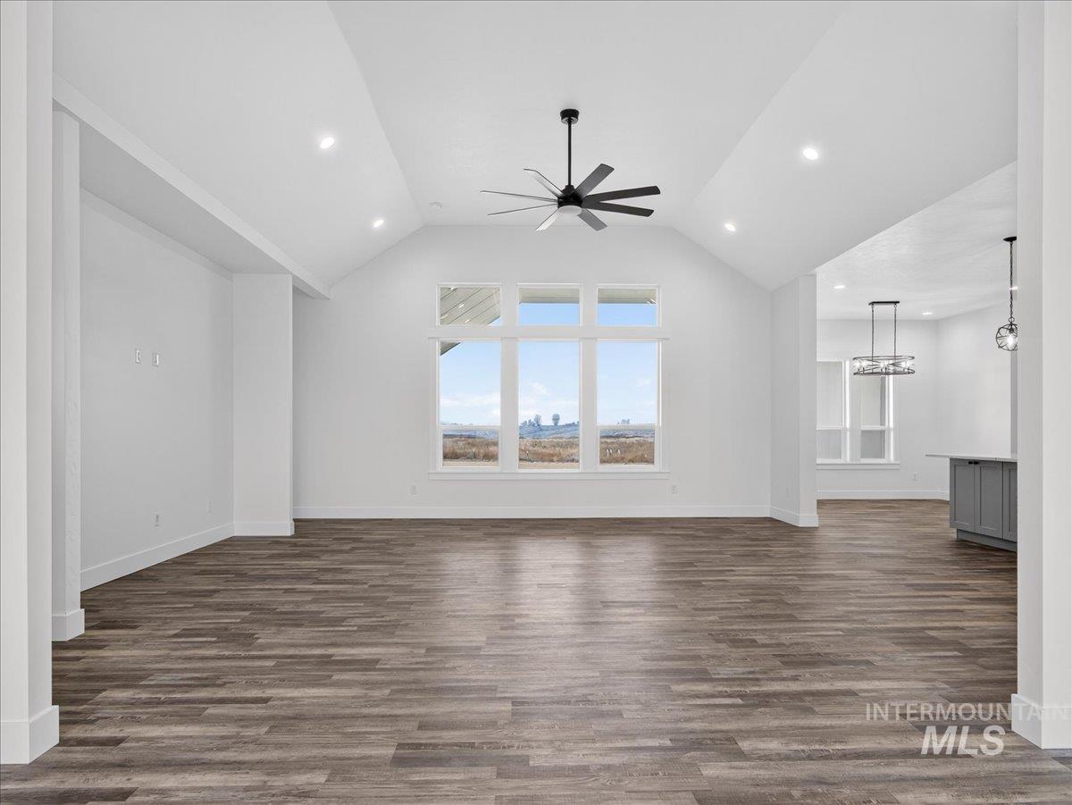 25889 Clydesdale Lane