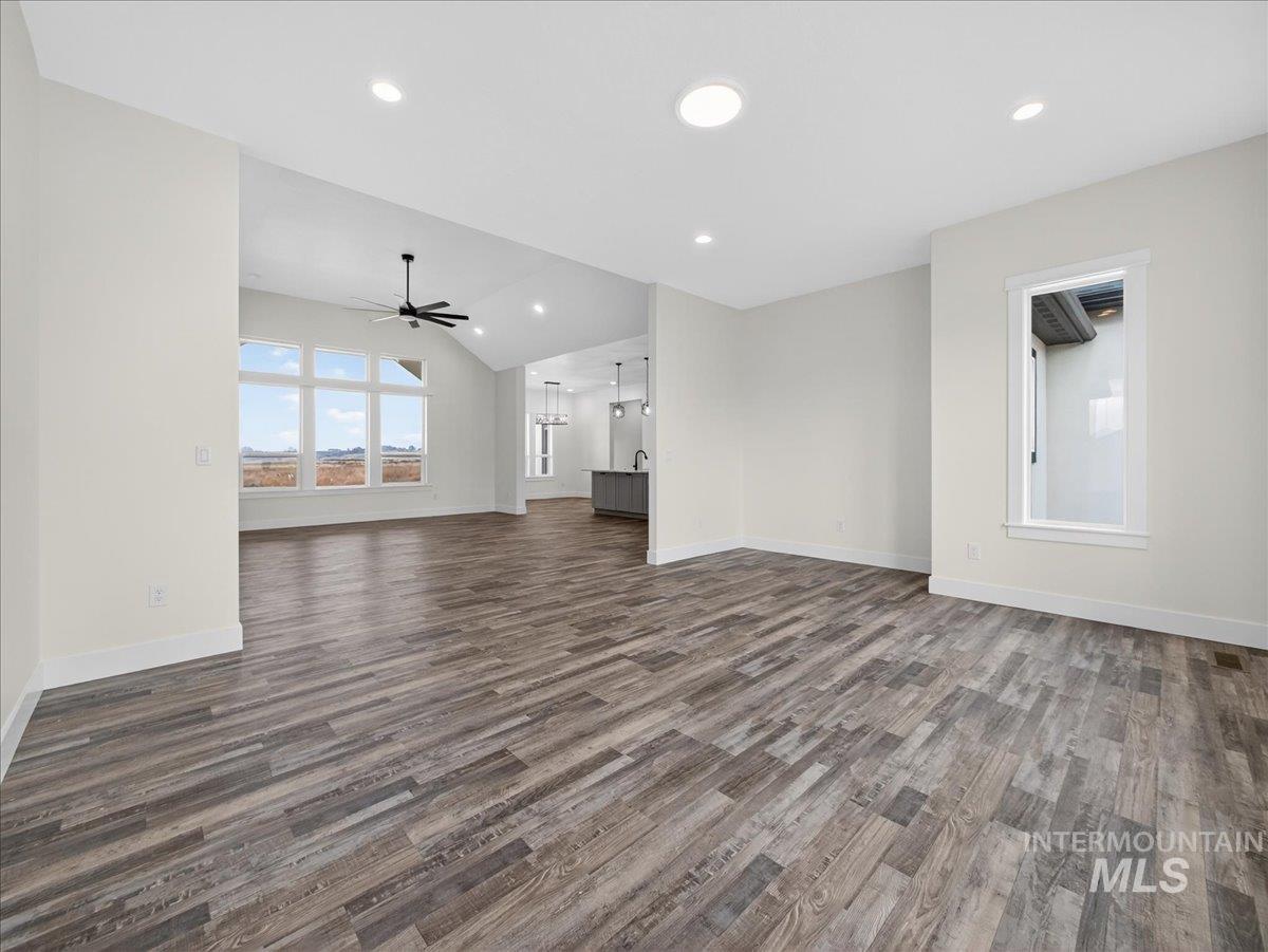 25889 Clydesdale Lane