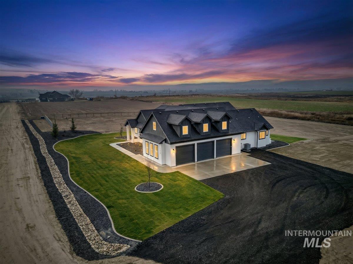 25889 Clydesdale Lane