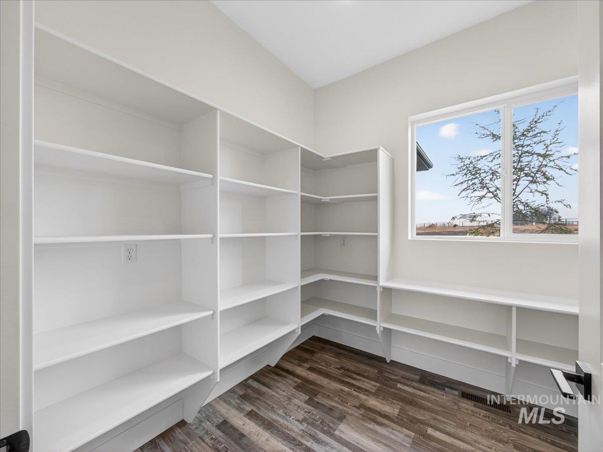 25889 Clydesdale Lane