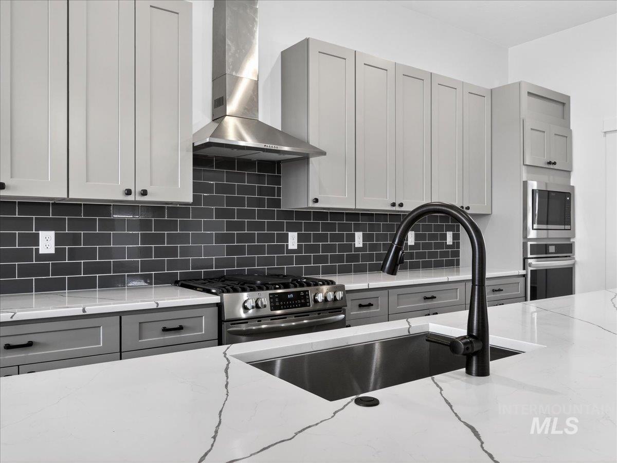 25889 Clydesdale Lane