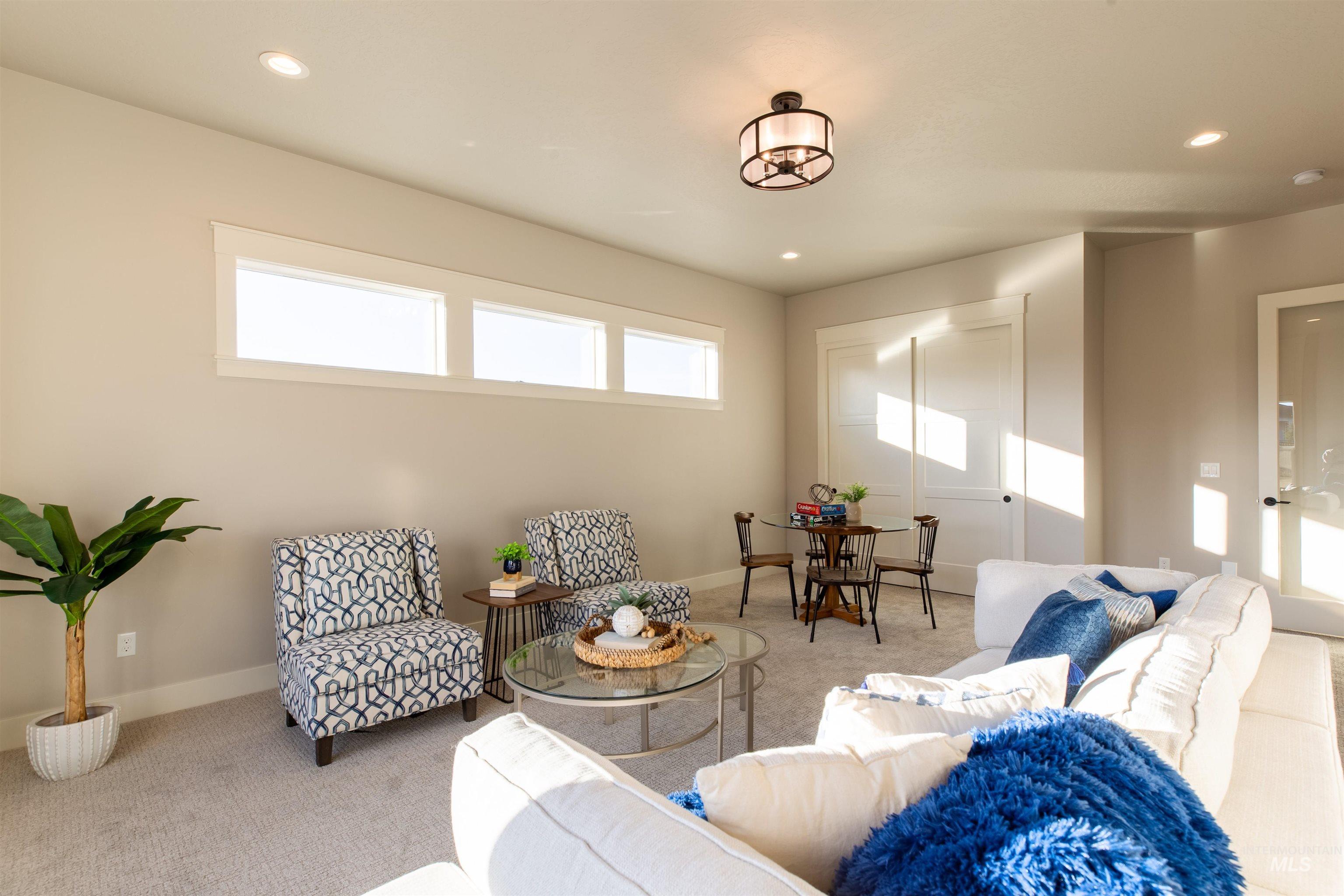 132 E Heliotrope Drive
