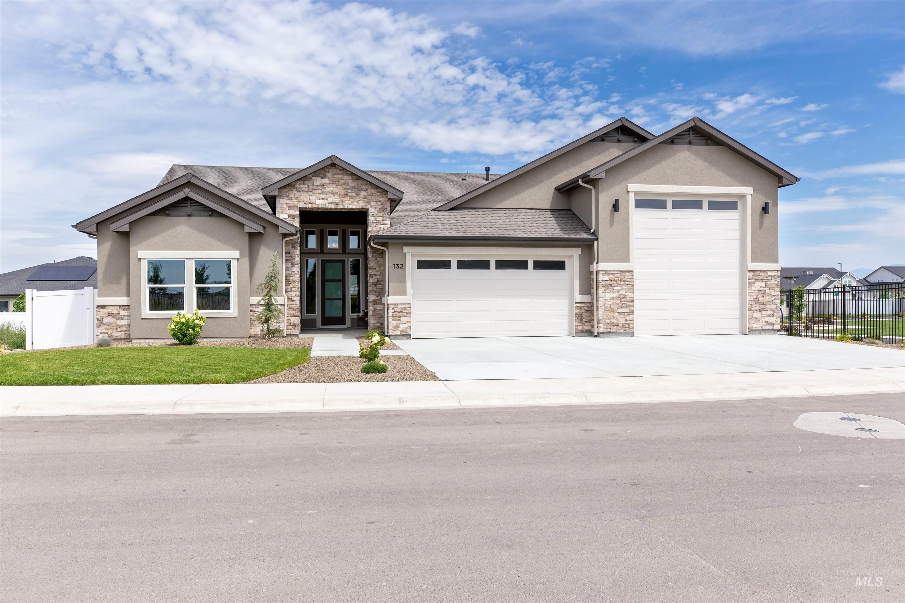 132 E Heliotrope Drive