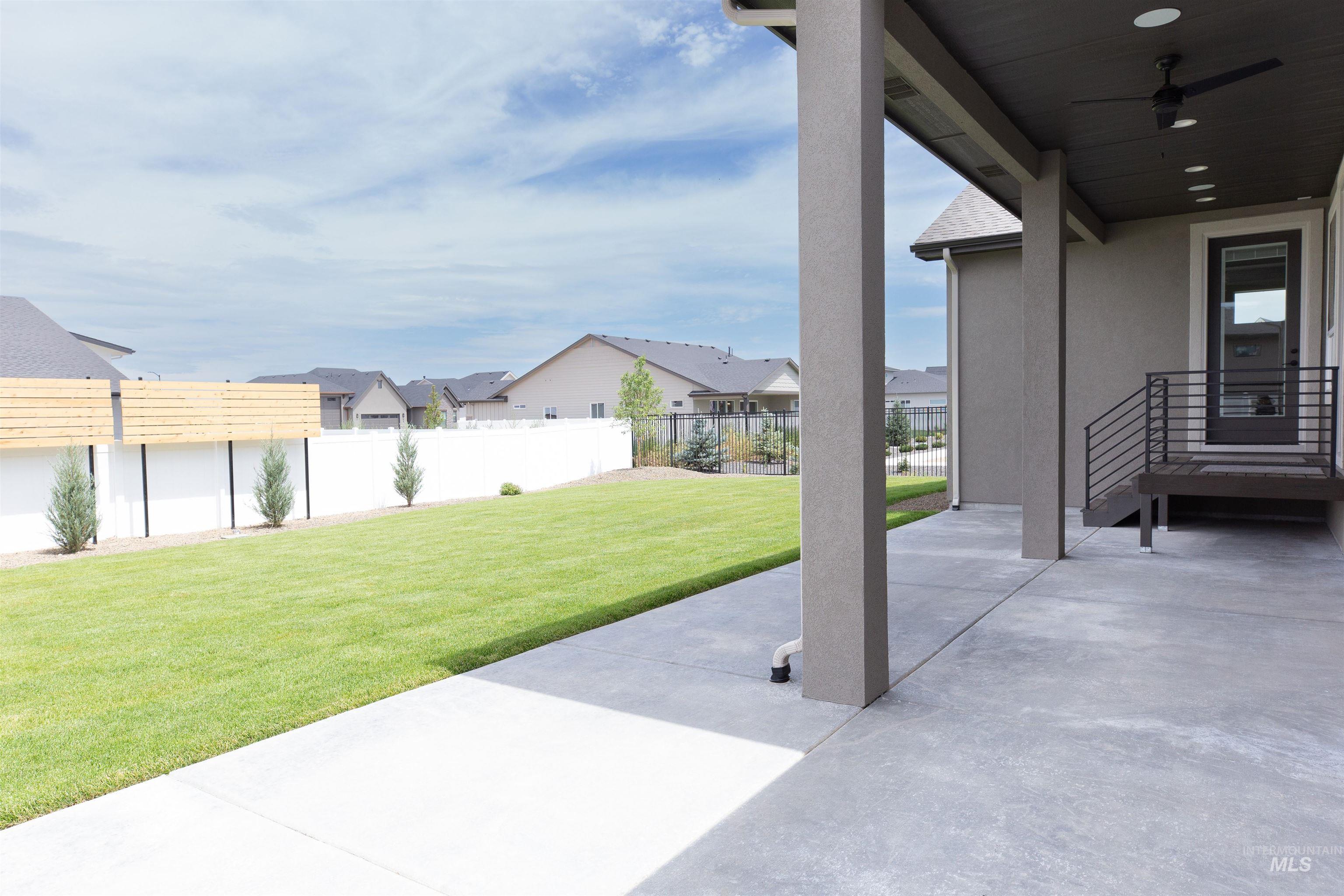 132 E Heliotrope Drive