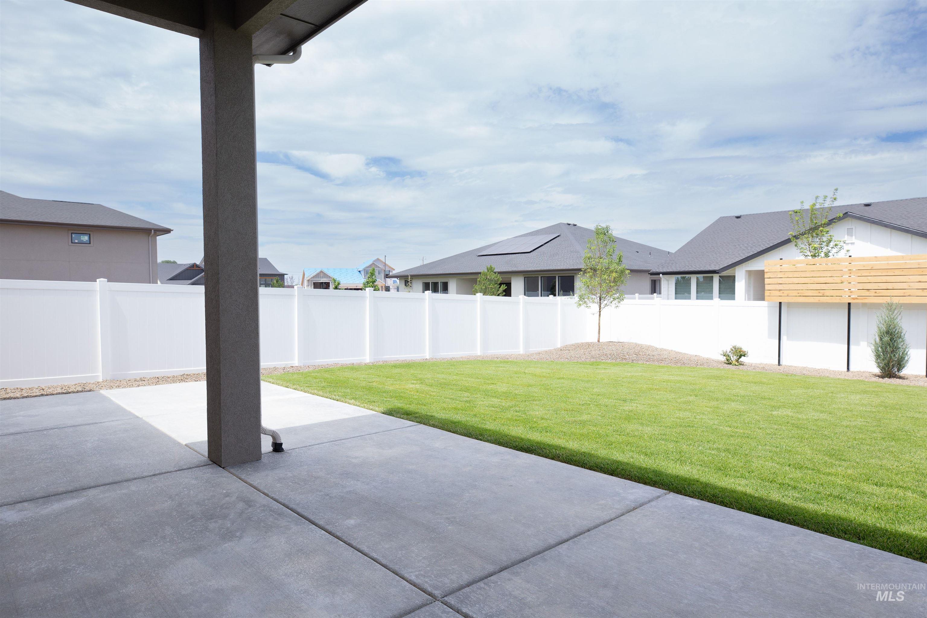 132 E Heliotrope Drive