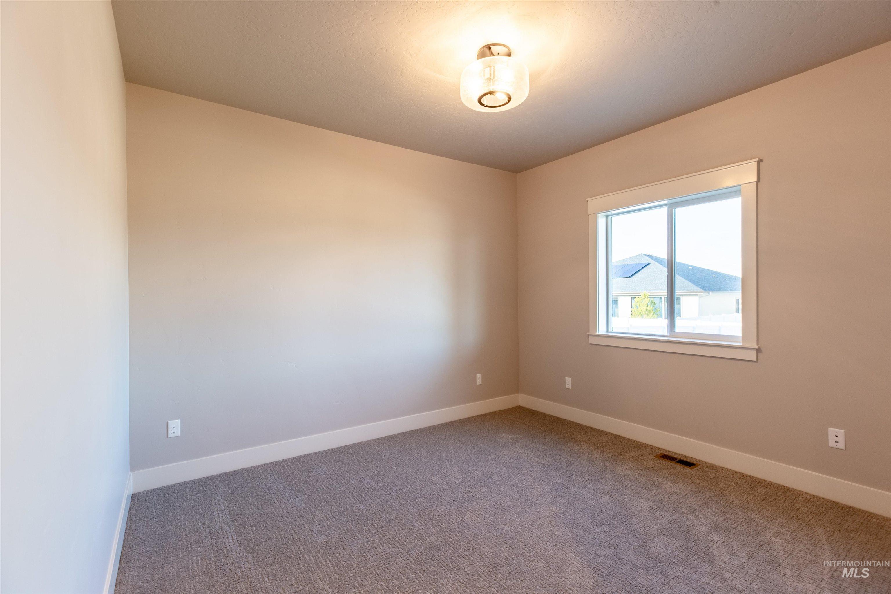132 E Heliotrope Drive