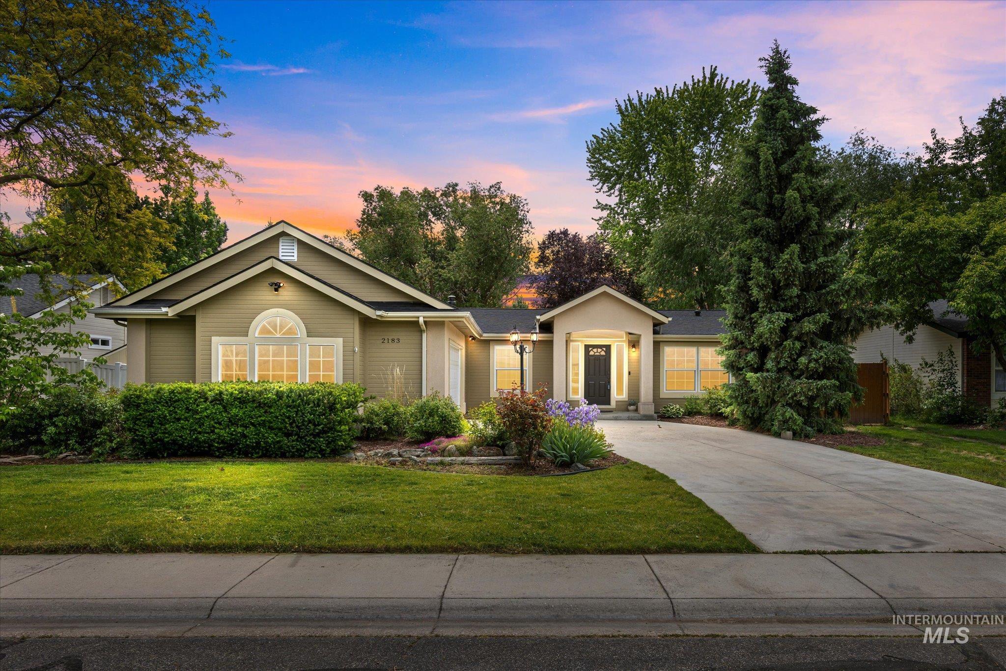 2183 E Celia Ct