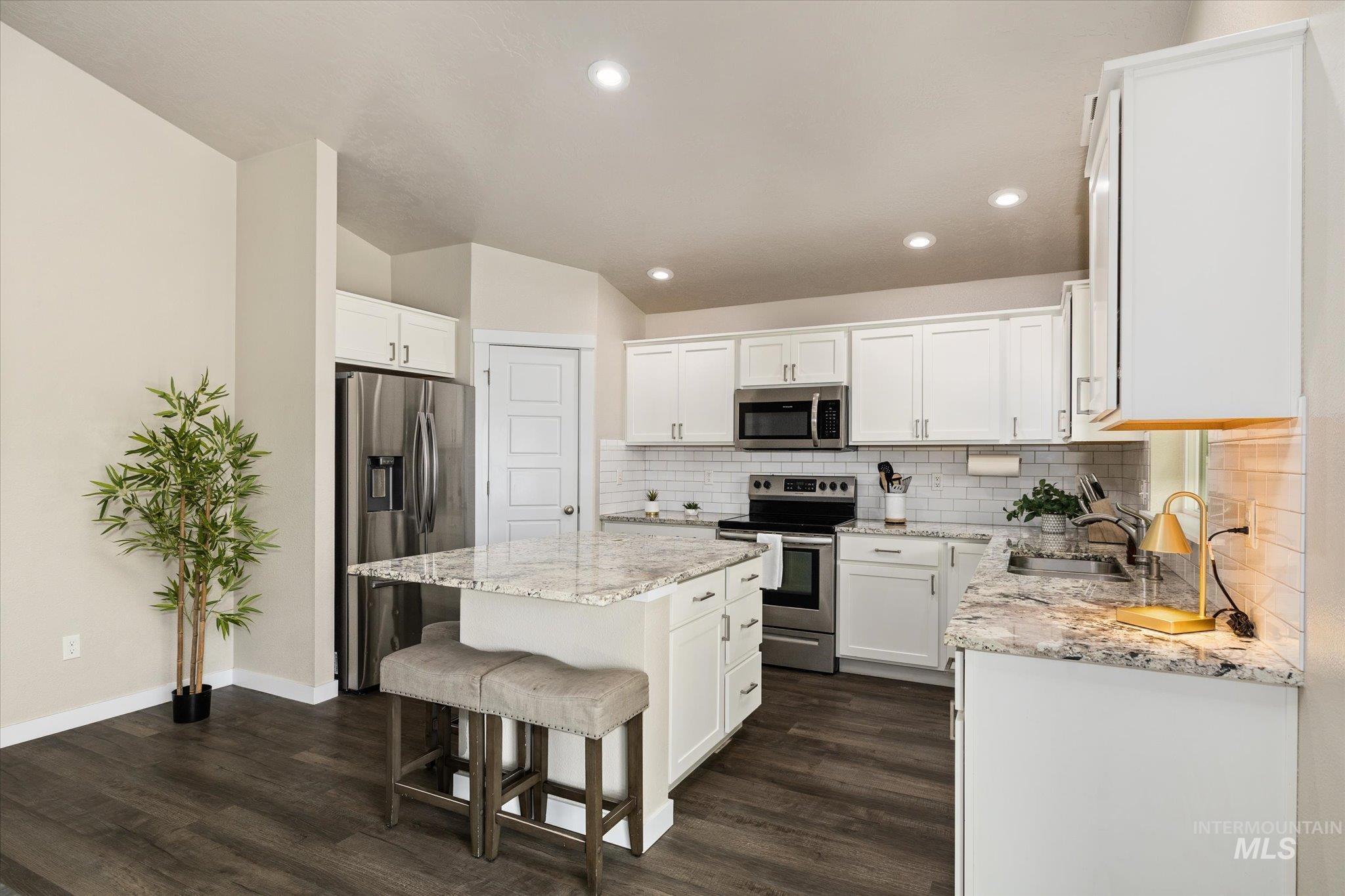 9739 W Roan Meadows Dr.