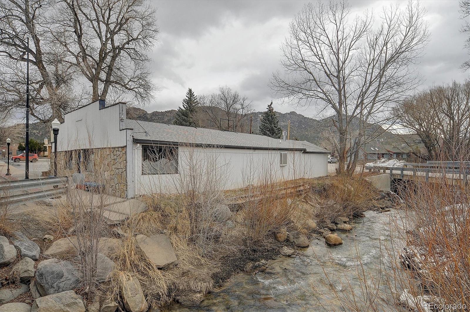 107 Cottonwood Avenue