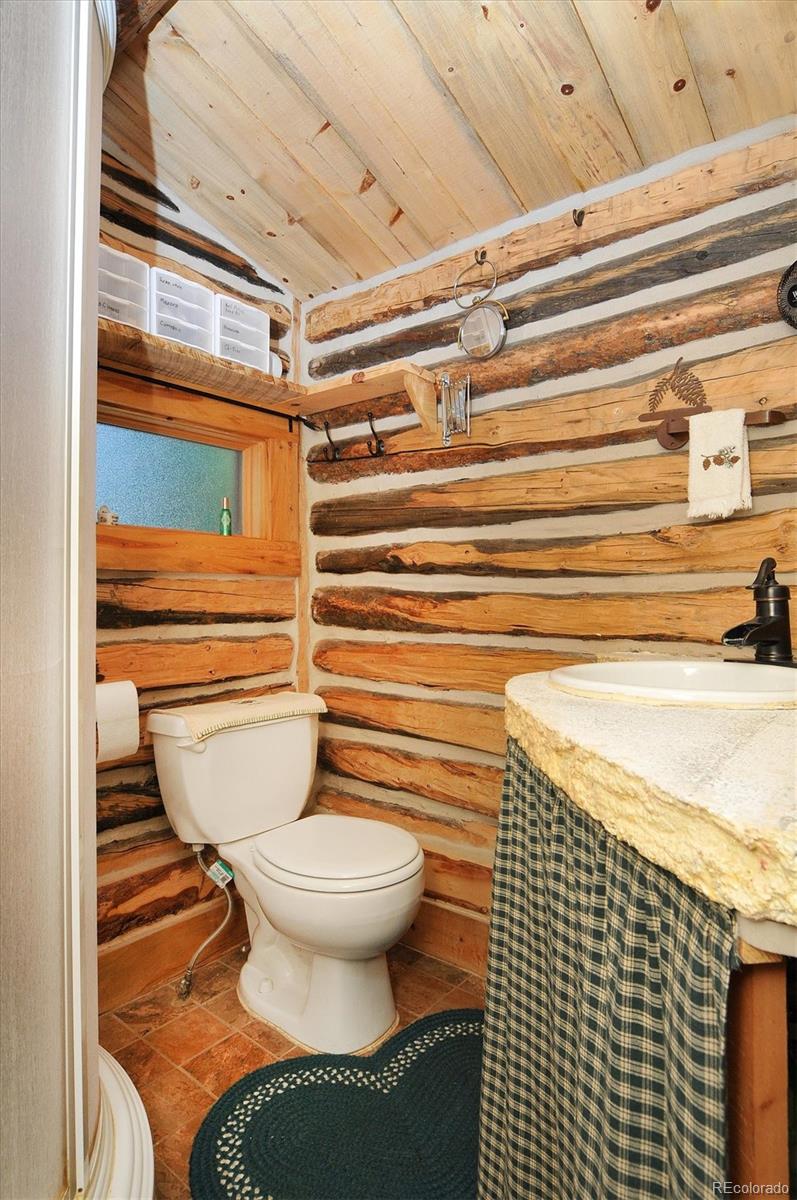 226 S San Juan Avenue Unit: 6 and 7