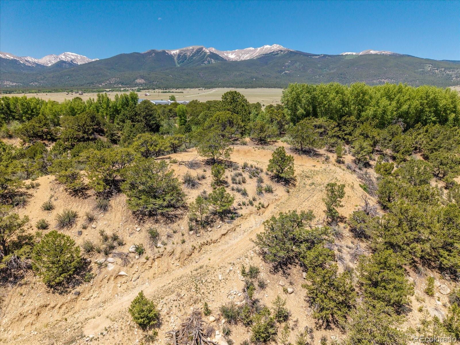33077 US Highway 24