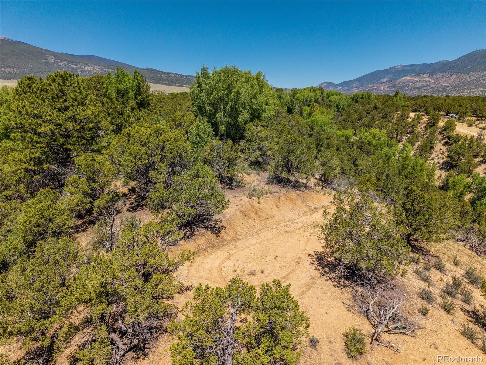 33077 US Highway 24